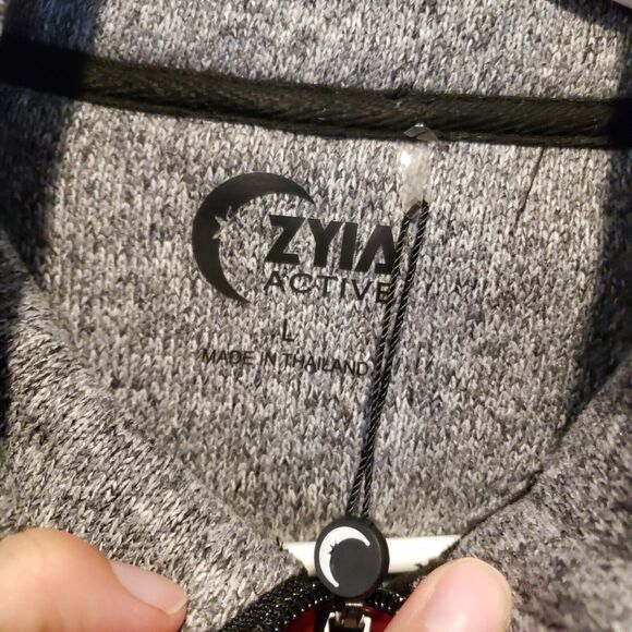 NWT Zyia Active Red Quilted Ash Cabin Jacket - Womens Large with tags - Picture 10 of 10